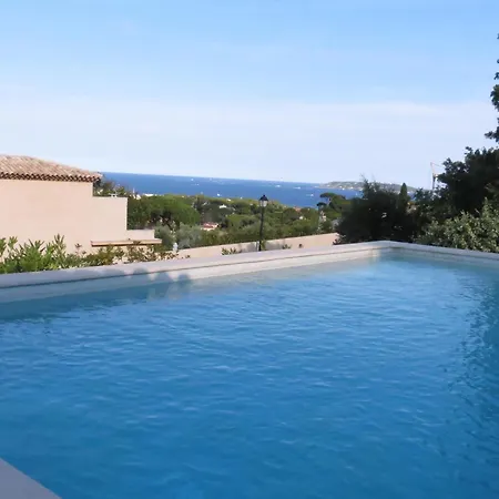 4 Pieces Avec Piscine Privee, - Fr-1-780-94 别墅 圣马克西姆